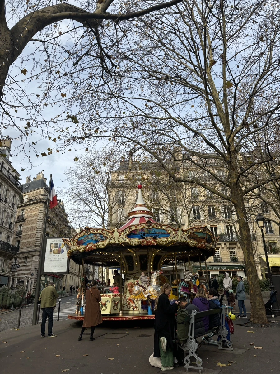 20-seat carousel detail by JKPARKRIDES