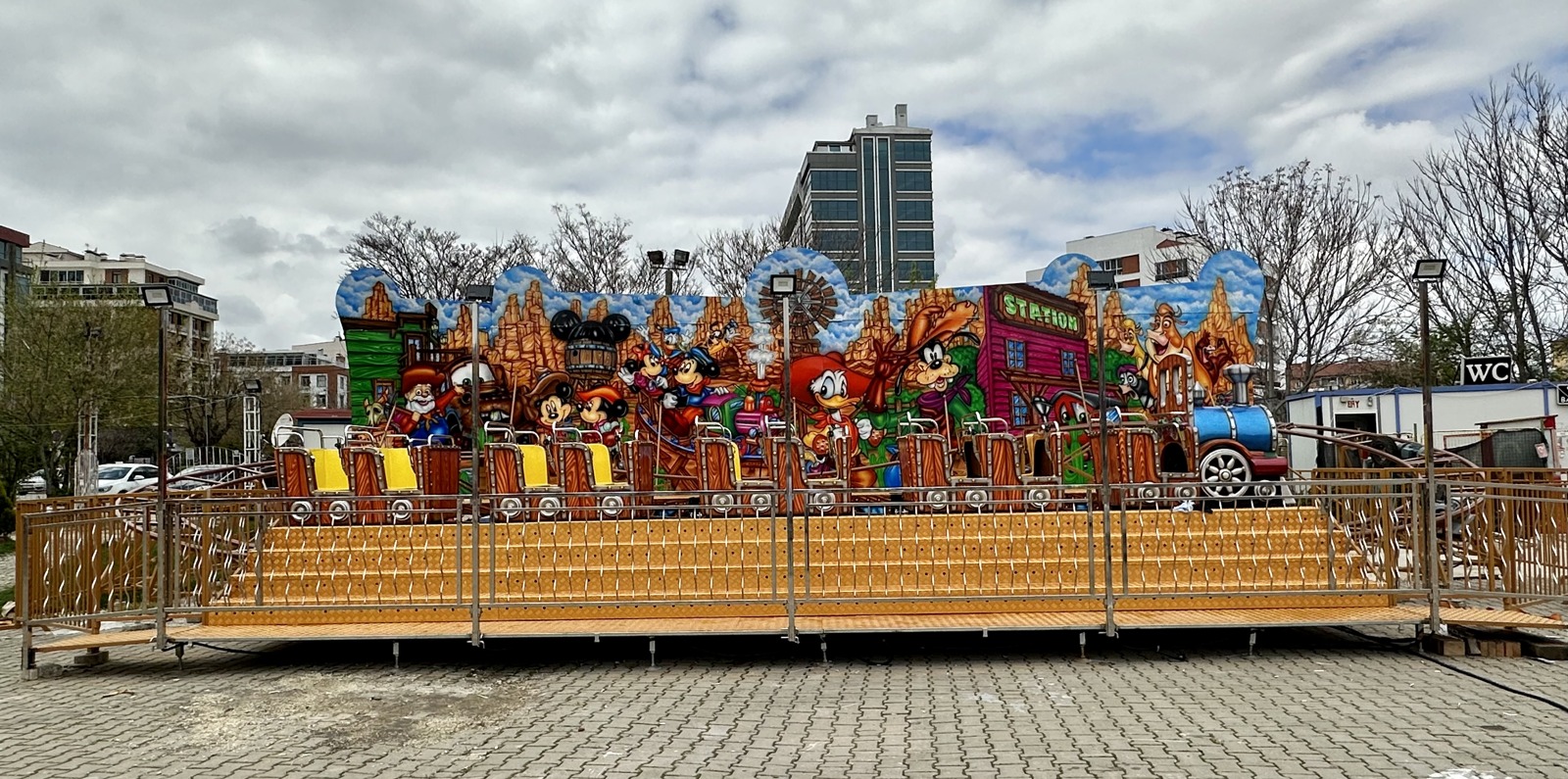 Runaway Train — overall equipment view