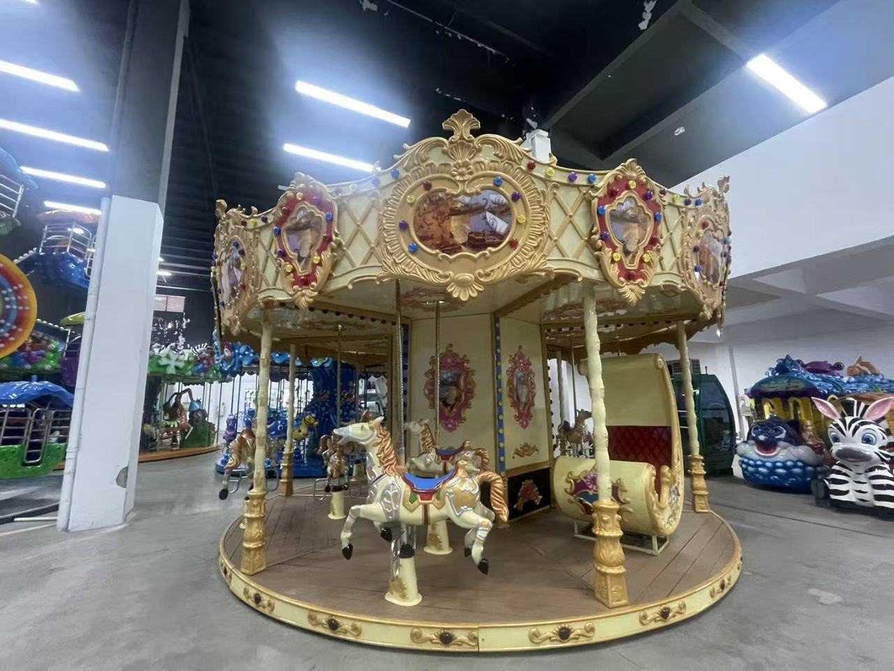 Christmas carousel theme options