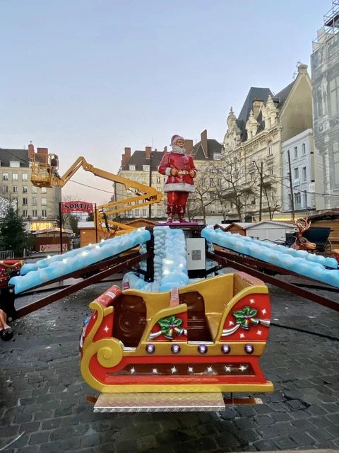 Flying Santa — 32 Riders by JKPARKRIDES