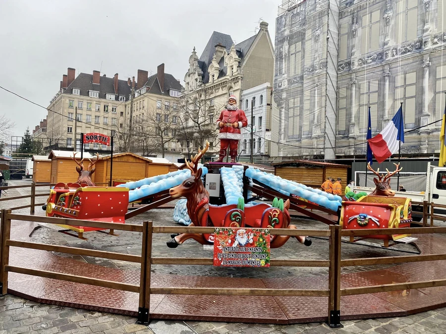 Flying Santa — 32 Riders by JKPARKRIDES