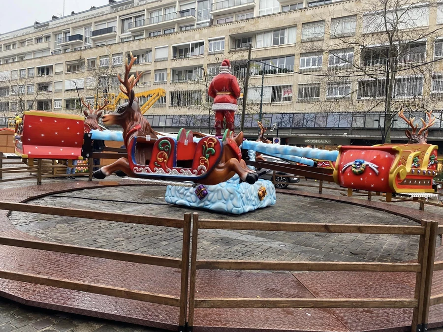 Flying Santa — 32 Riders by JKPARKRIDES