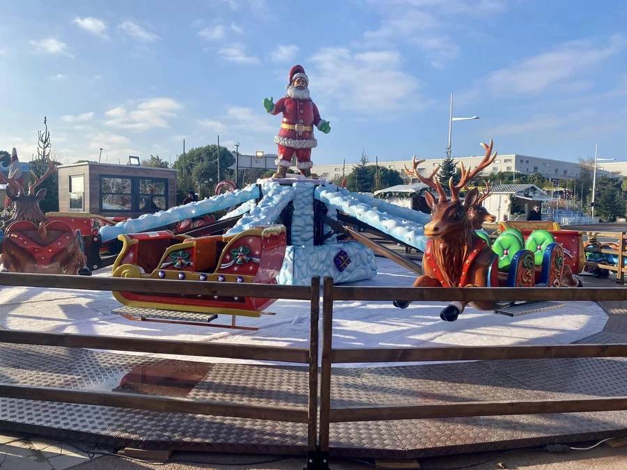 Flying Santa — 32 Riders by JKPARKRIDES
