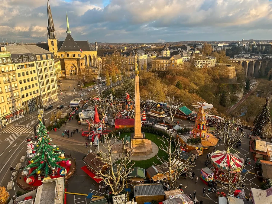 Flying Santa — 32 Riders by JKPARKRIDES