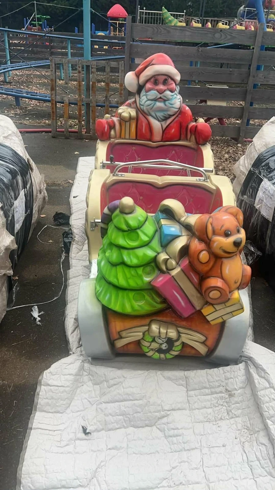 Santa Sleigh by JKPARKRIDES