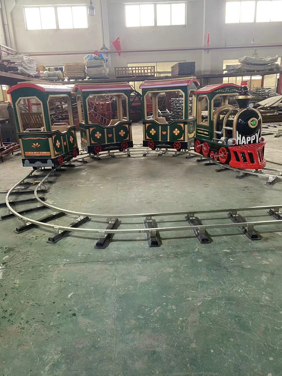 Winter Train 18 Seats by JKPARKRIDES